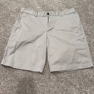 The North Face men’s light tan shorts 36